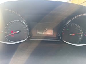 Peugeot 308 5P Allure BlueHDi 100 S&S  - Foto 27