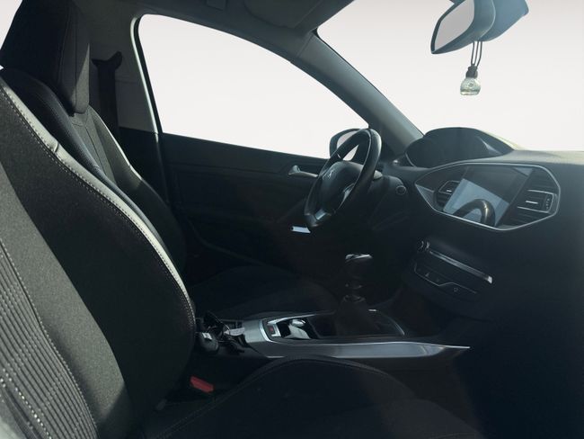 Peugeot 308 5P Allure BlueHDi 100 S&S  - Foto 13