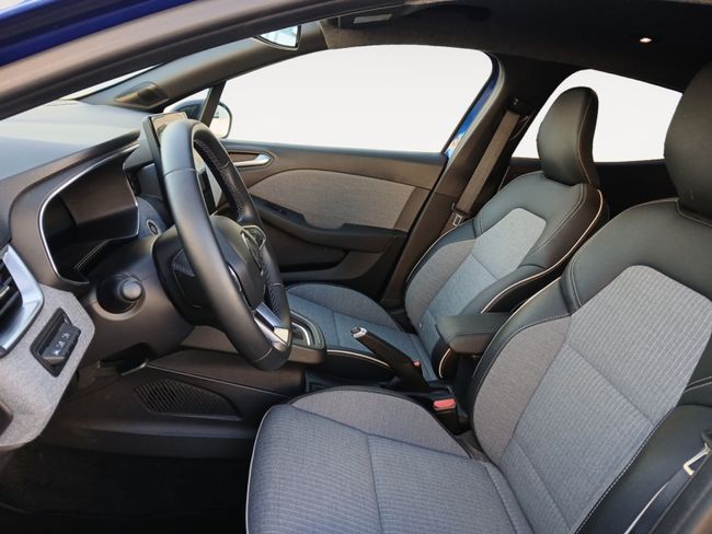 Renault Clio Techno full hybrid E-Tech 145 (103Kw)  - Foto 8