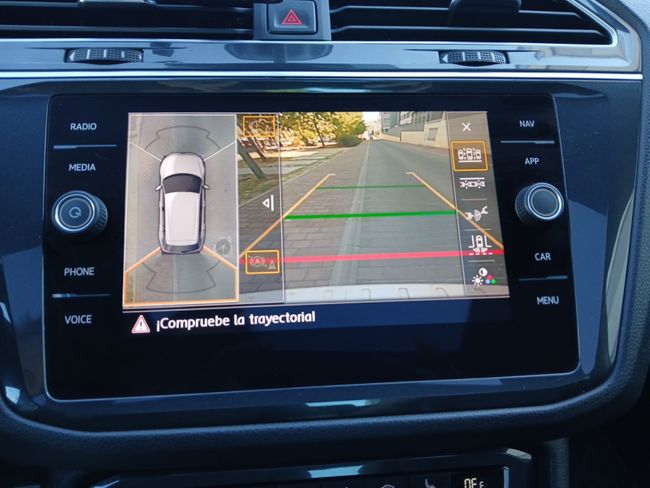 Volkswagen Tiguan Sport 2.0 TDI 176kW (240CV) 4Motion DSG  - Foto 18