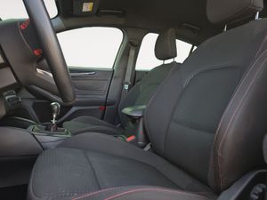 Ford Focus 1.0 Ecoboost MHEV 114kW ST-Line  - Foto 17