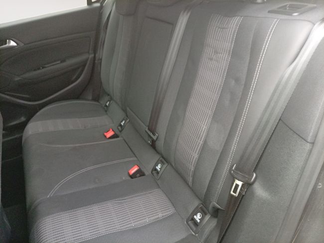 Peugeot 308 5p Allure 1.2 PureTech 81KW (110CV)  - Foto 14
