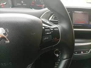 Peugeot 308 5p Allure 1.2 PureTech 81KW (110CV)  - Foto 29