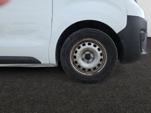 Toyota Proace City 1.5D 96kW (130CV) VX L1  - Foto 27