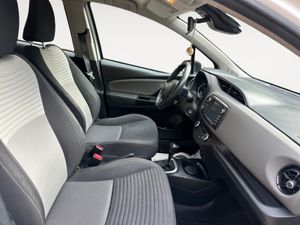 Toyota Yaris 1.5 100H Active Tech  - Foto 23