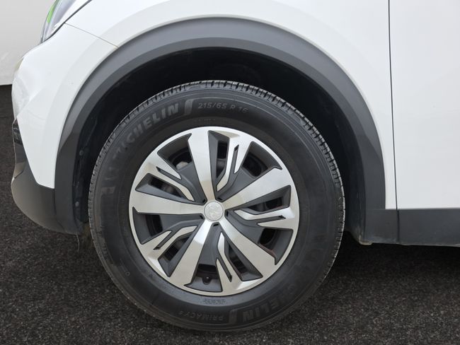 Peugeot 2008 Active Pack BlueHDI 81kW (110CV)  - Foto 22