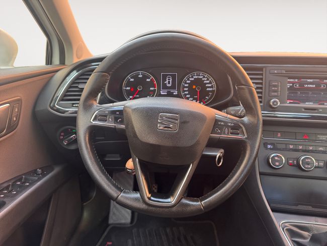 Seat Leon 1.6 TDI 105cv Reference  - Foto 10