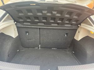 Seat Leon 1.6 TDI 105cv Reference  - Foto 25