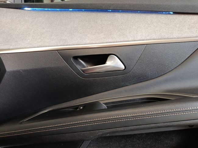 Peugeot 3008 Hybrid 225 e-EAT8 GT Pack  - Foto 18