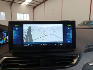 Peugeot 3008 Hybrid 225 e-EAT8 GT Pack  - Foto 27