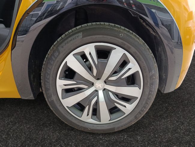 Peugeot e-208 Eléctrico GT  - Foto 19