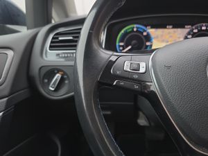 Volkswagen Golf e-Golf ePower 100 kW (136CV)  - Foto 33