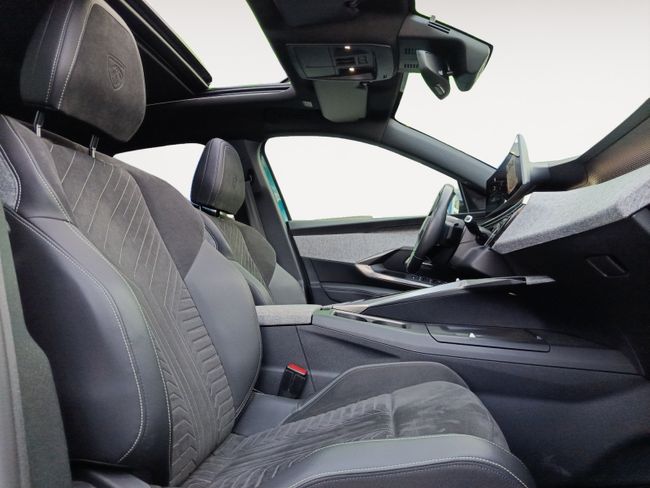 Peugeot e-3008 GT Eléctrico 157kW  - Foto 13