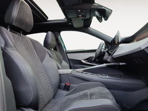 Peugeot e-3008 GT Eléctrico 157kW  - Foto 23