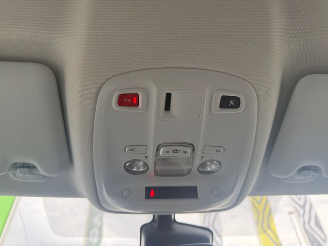 Peugeot 308 SW Access BlueHDI 75KW (100CV)  - Foto 19