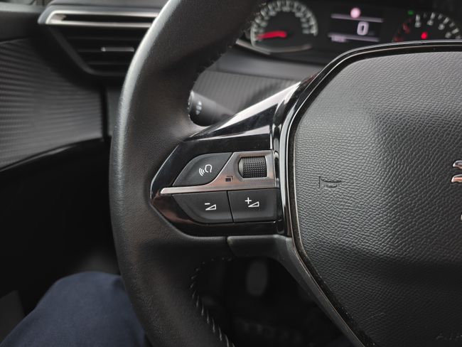 Peugeot 208 Active Puretech 100  - Foto 16