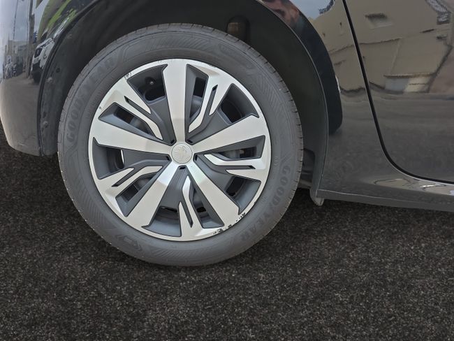 Peugeot 208 Active Puretech 100  - Foto 19