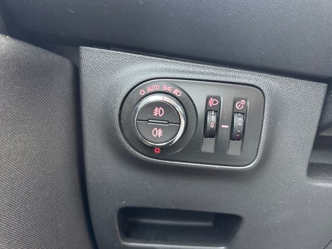 Opel Corsa 1.4 Selective 66kW (90CV) GLP  - Foto 16