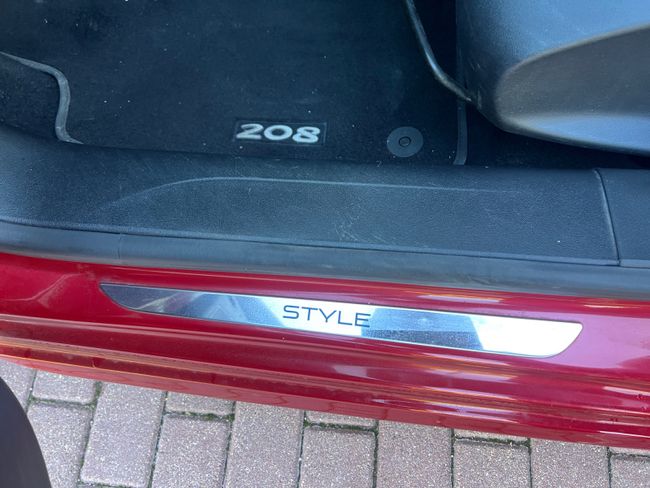 Peugeot 208 5P STYLE 1.6 BlueHDi 73KW (100CV)  - Foto 16