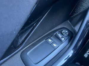 Peugeot 208 5P STYLE 1.6 BlueHDi 73KW (100CV)  - Foto 37