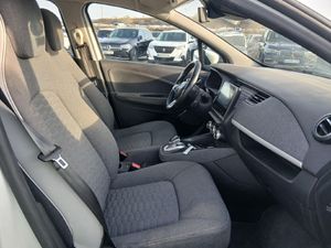 Renault Zoe Intens 80 kW R110 Batería 50kWh  - Foto 17