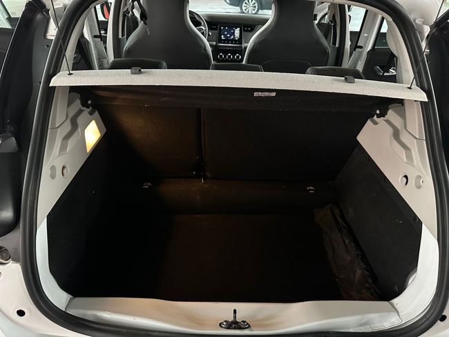 Renault Zoe Intens 80 kW R110 Batería 50kWh  - Foto 12