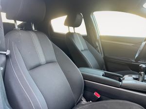 Honda Civic 1.0 I-VTEC TURBO COMFORT  - Foto 23