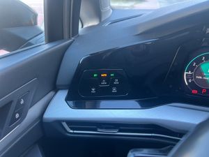 Volkswagen Golf 1.0 eTSI 81kW (110CV) DSG  - Foto 25