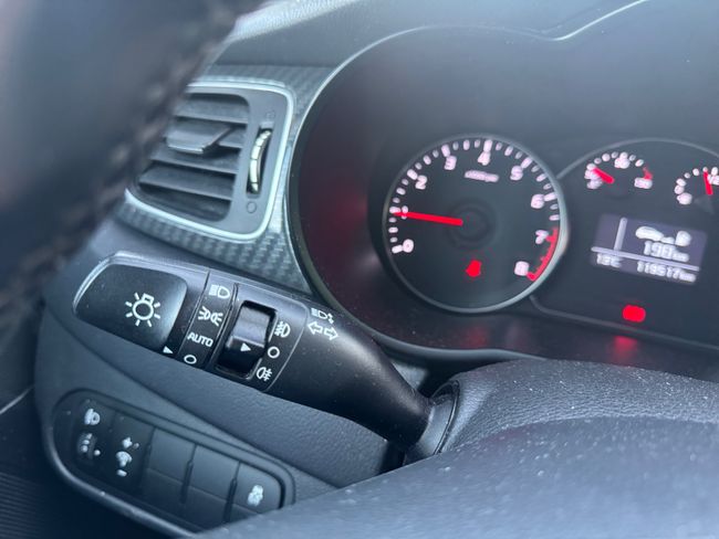 Kia Carens 1.6 GDi 99kW (135CV) Drive  - Foto 16