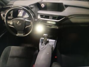 Lexus UX 2.0 250h Business  - Foto 11