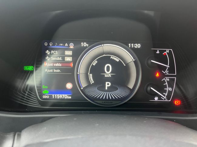 Lexus UX 2.0 250h Business  - Foto 19