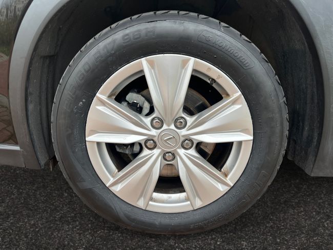 Lexus UX 2.0 250h Business  - Foto 13