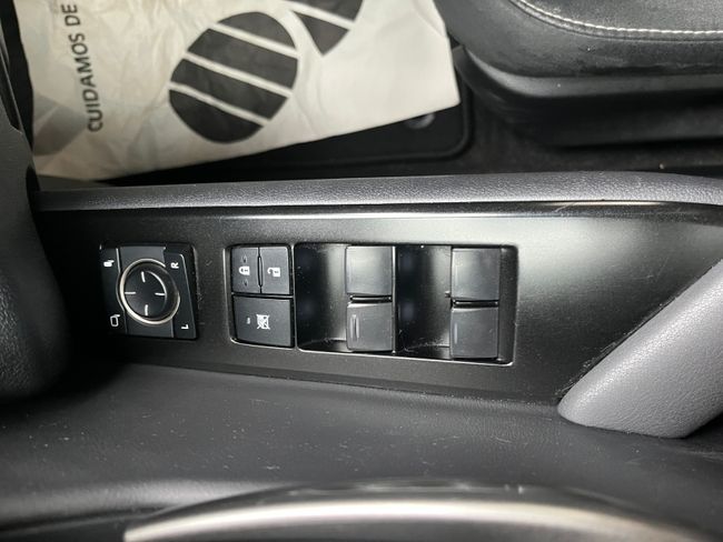 Lexus UX 2.0 250h Business  - Foto 16