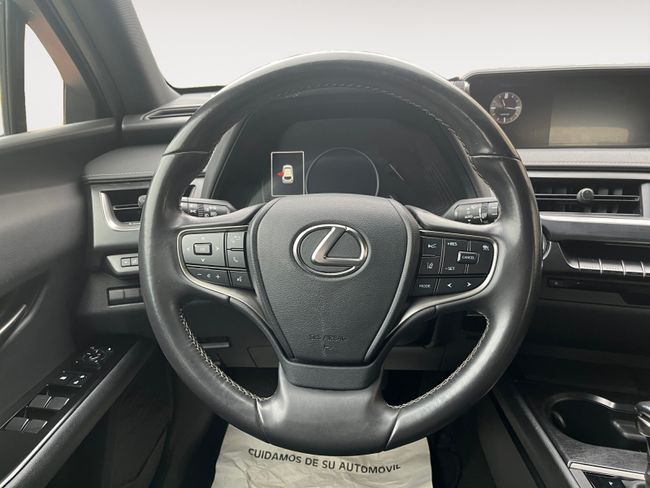 Lexus UX 2.0 250h Business  - Foto 11