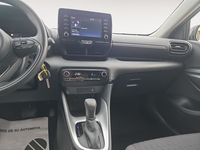 Toyota Yaris 1.5 120H Business Plus  - Foto 10