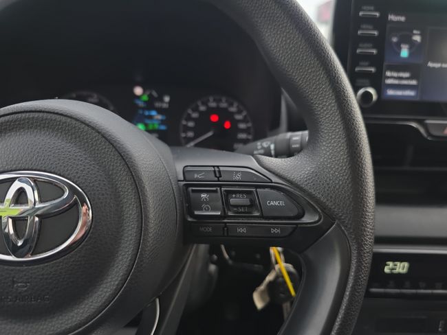 Toyota Yaris 1.5 120H Business Plus  - Foto 17