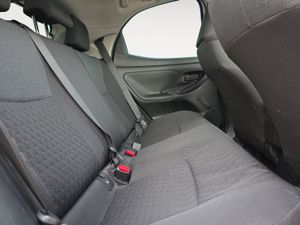 Toyota Yaris 1.5 120H Business Plus  - Foto 21