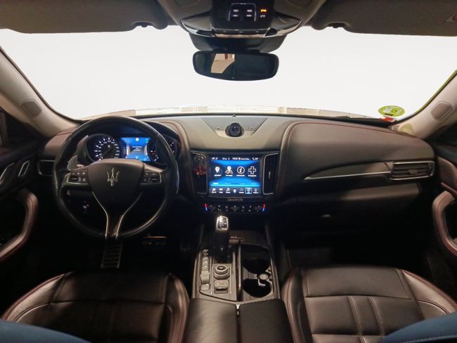 Maserati Levante Diesel 3.0 V6 turbo 202 kW (275 CV)  - Foto 9