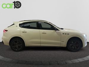 Maserati Levante Diesel 3.0 V6 turbo 202 kW (275 CV)  - Foto 37