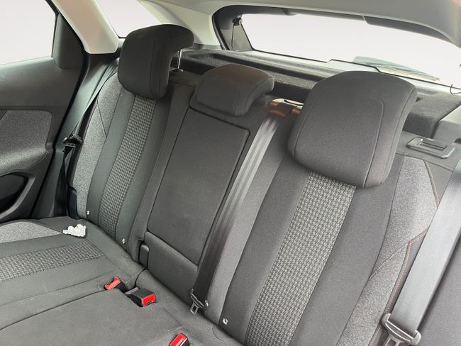 Peugeot 3008 1.5 BlueHDi 96kW (130CV) S&S Active EAT8  - Foto 18