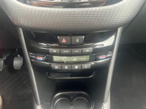 Peugeot 208 5P Tech Edition1.2L PureTech 60KW (82CV)  - Foto 35