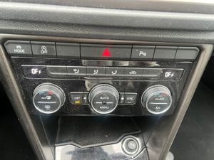 Volkswagen T-Roc Advance 1.0 TSI 85kW (115CV)  - Foto 35