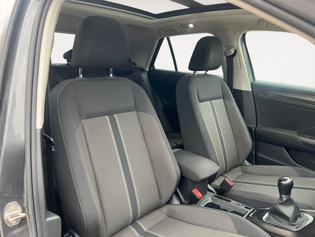 Volkswagen T-Roc Advance 1.0 TSI 85kW (115CV)  - Foto 14