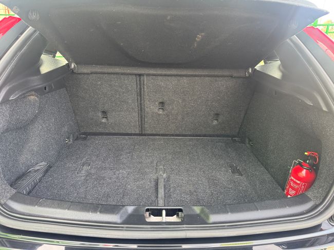 Volvo V40 2.0 D2 R-Design Momentum  - Foto 20