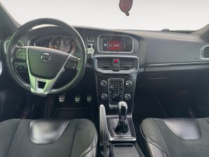 Volvo V40 2.0 D2 R-Design Momentum  - Foto 15