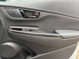 Hyundai Kona 1.6 GDI HEV Style Sky DT  - Foto 25