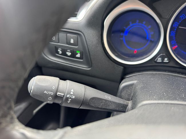 DS DS 4 1.6 BlueHDi 88kW (120CV) Desire  - Foto 18