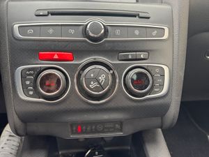 DS DS 4 1.6 BlueHDi 88kW (120CV) Desire  - Foto 31