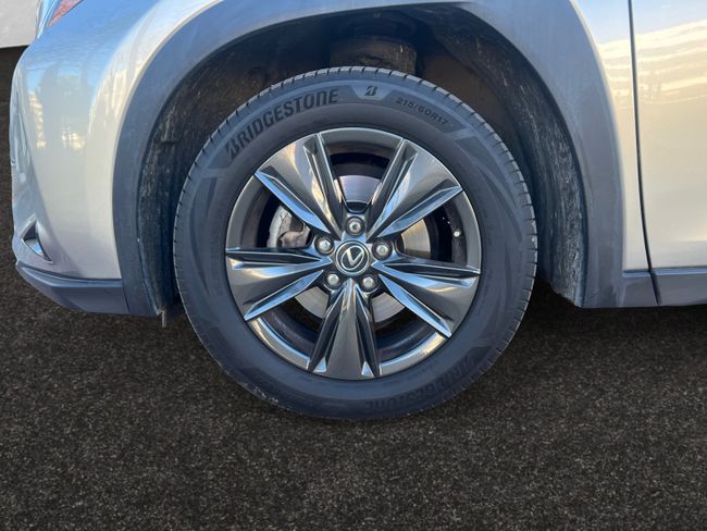 Lexus UX 2.0 250h Business  - Foto 23