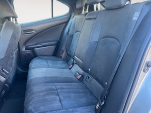 Lexus UX 2.0 250h Business  - Foto 23